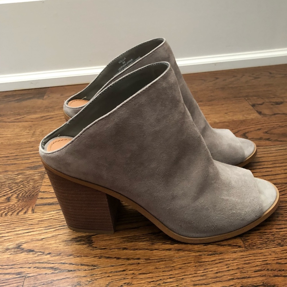 Worn once Steve Madden size 8 women’s mules/clogs